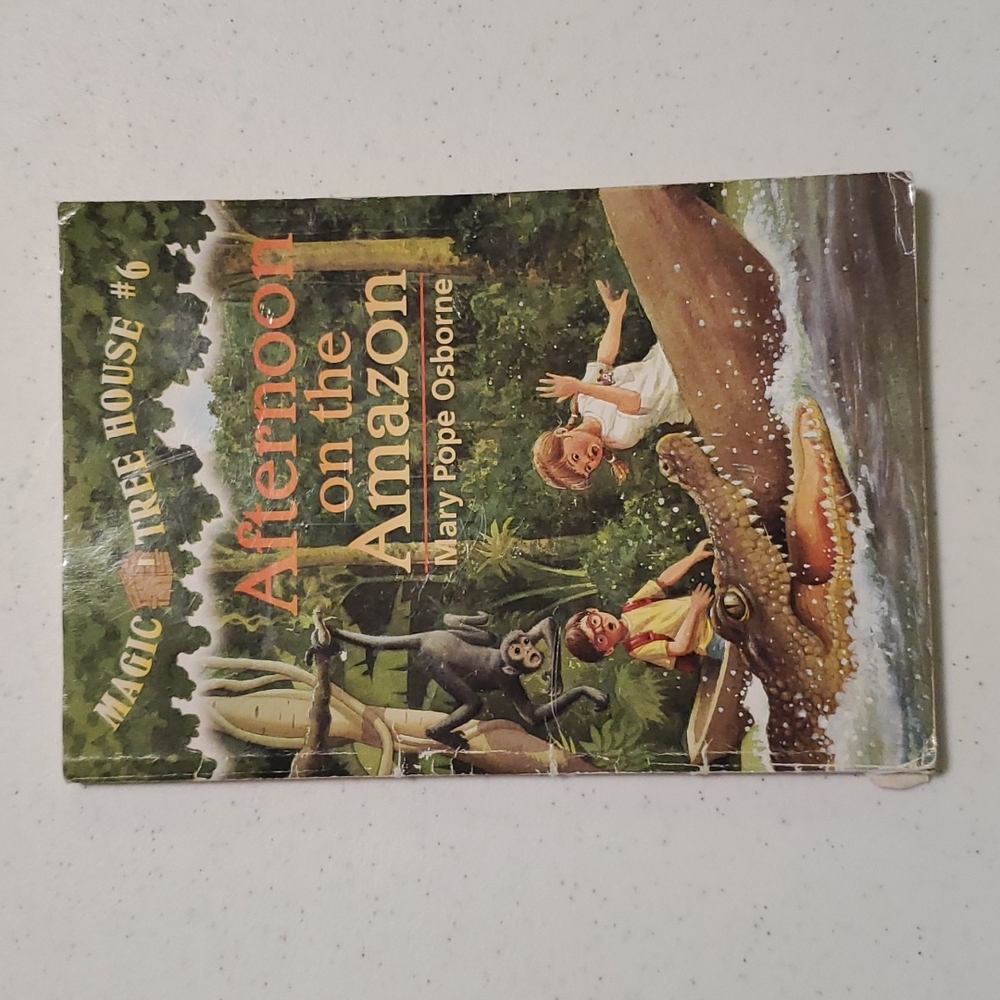 Magic Tree House # 6 - Afternoon on the Amazon by Mary Pope Osborne